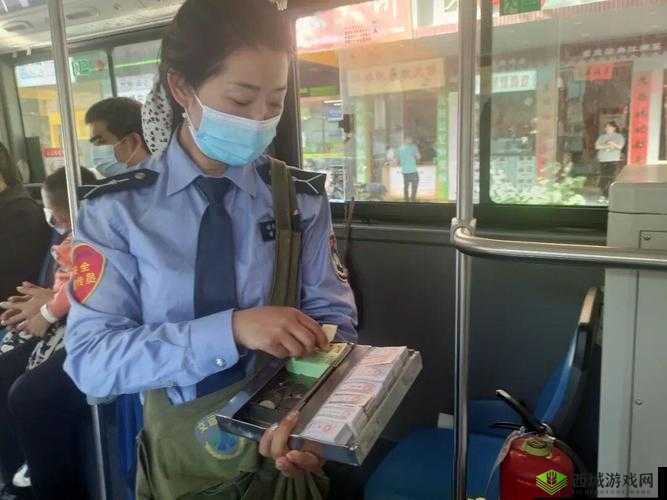 yd 小镇公交车售票员：服务热情，态度诚恳